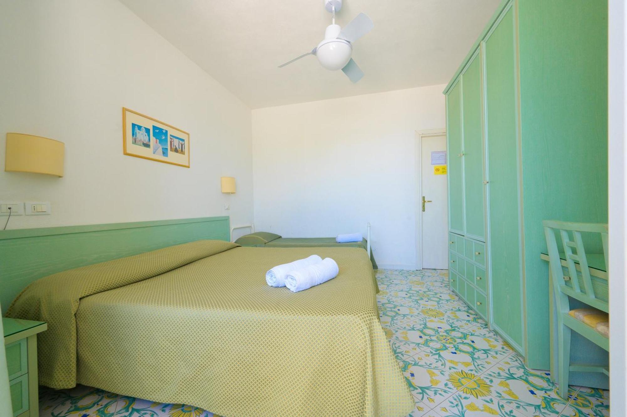 Hotel Parco Cartaromana Ischia Extérieur photo